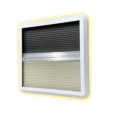 Miniature CADRE INTERIEUR AVEC STORE OCCULTANT & MOUSTIQUAIRE - 450 X 450 - AVEC LED - MASIS N° 5