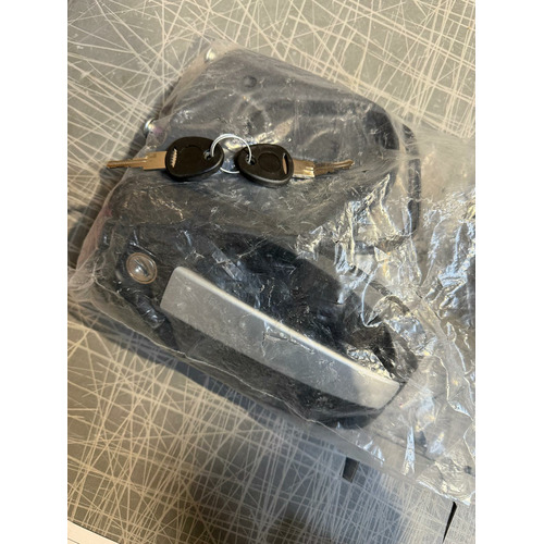 ATTENTION Produit imparfait | SERRURE COMPLETE 1122 NOIRE avec poignée chromée - FAP